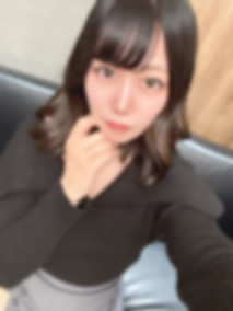 害羞又撒嬌♡20歲的舞。好幾次身體痙攣都很激烈♡用本能互相追求合計6個體位的認真中出性愛♪